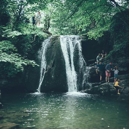 Central Malham Wellbeing Escape With Hot Tub Sleeps 8 外观 照片