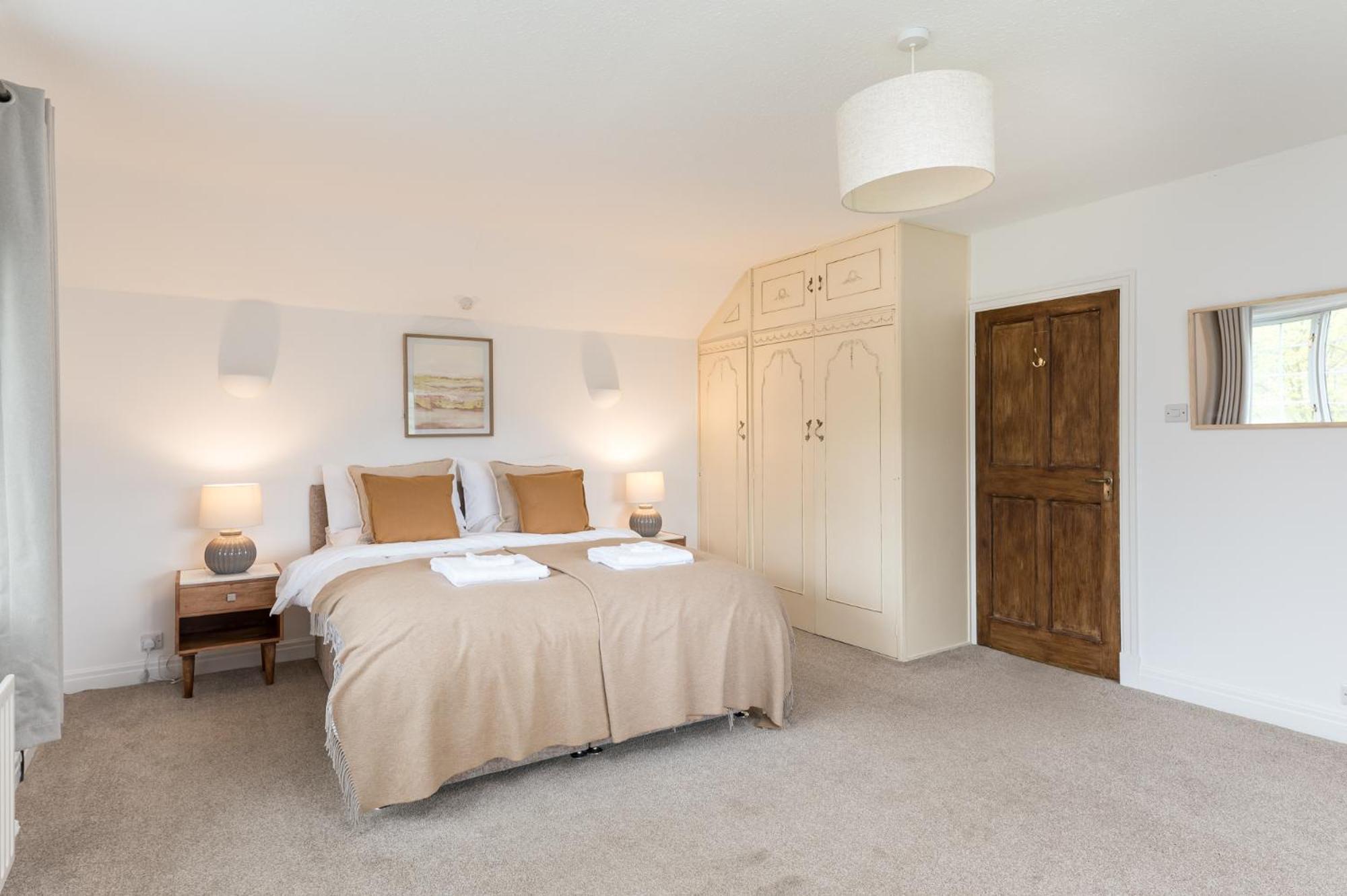 Central Malham Wellbeing Escape With Hot Tub Sleeps 8 外观 照片