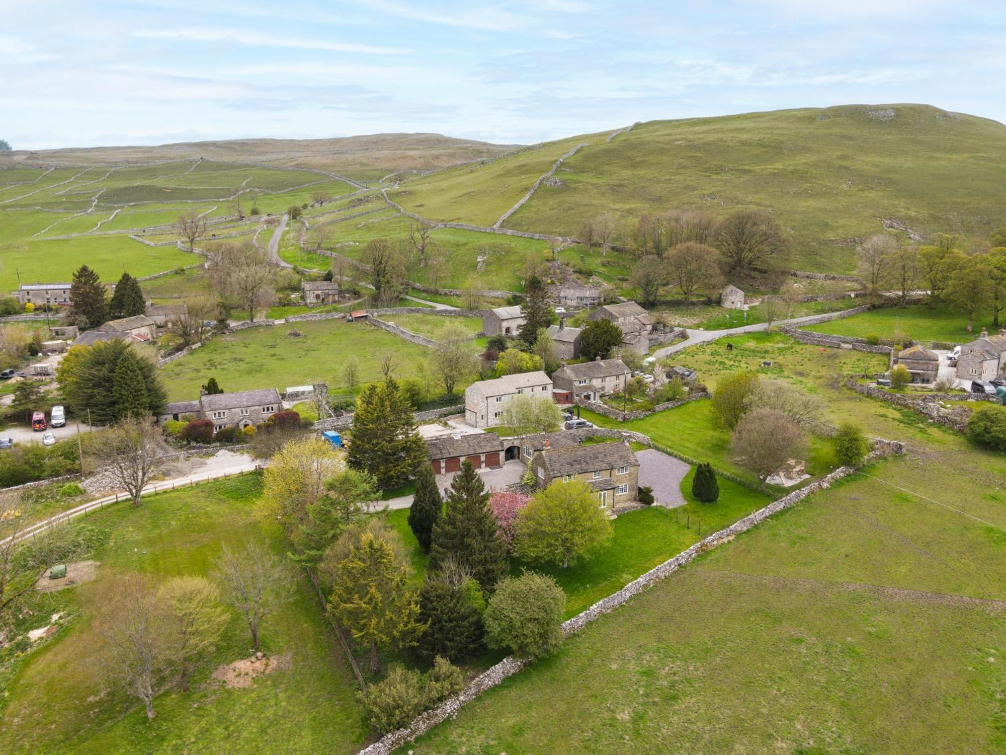 Central Malham Wellbeing Escape With Hot Tub Sleeps 8 外观 照片