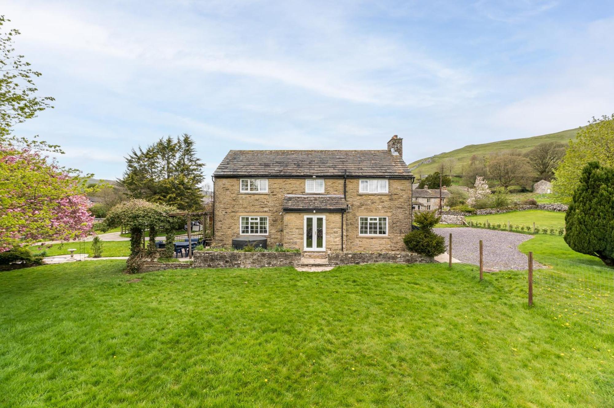 Central Malham Wellbeing Escape With Hot Tub Sleeps 8 外观 照片